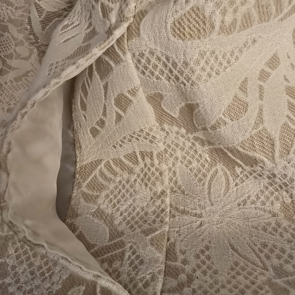 Chico's Cream and Tan Floral Open Blazer Chico Size 2 (Large) - Picture 5 of 5